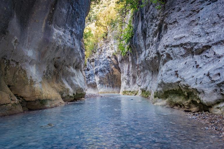 Les Gorges du Toulourenc in de Drôme, Frankrijk