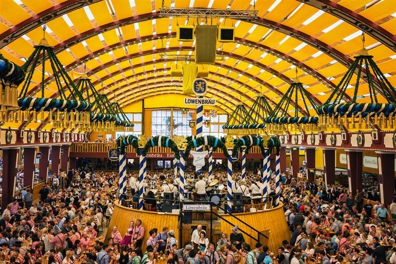 Löwenbräu Festhalle