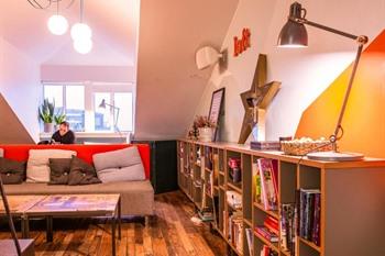 Loft - HI Hostel boeken