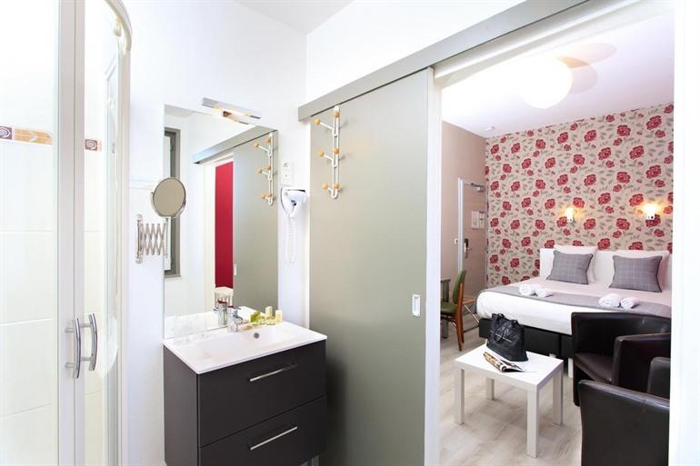 Logis Hotel De La Basilique