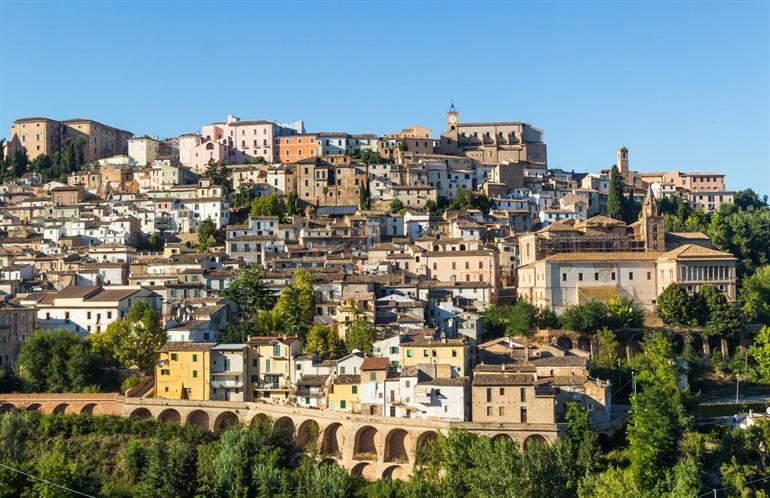 Loreto Aprutino, Abruzzen, Italië