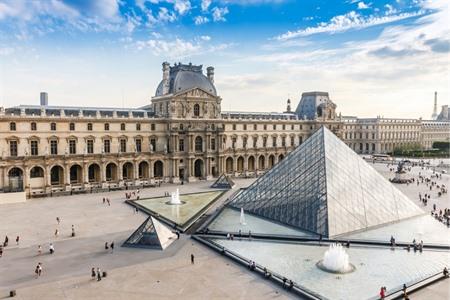 Louvre in Parijs bezoeken? Tips & tickets boeken + hoe wachtrijen vermijden?
