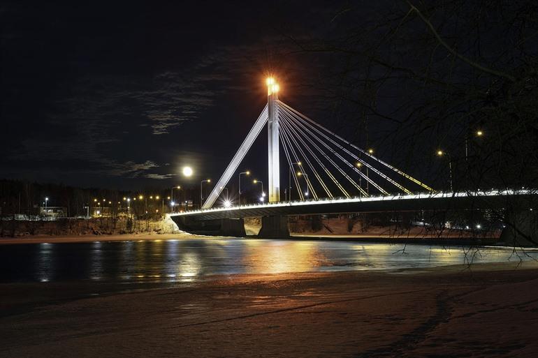 Lumbersjack Candle Bridge, Rovaniemi in Finland