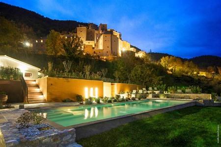 Luxe en comfort boeken bij Castello Di Postignano Relais