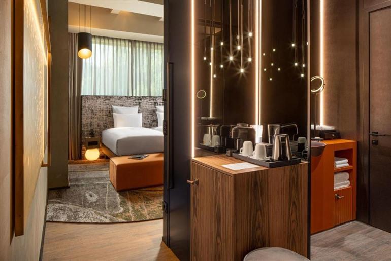 Luxe overnachting boeken bij The Emporium Boutique Hotel