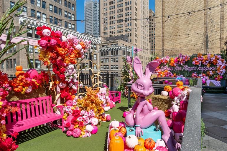 Magic Hour Rooftop Bar & Lounge