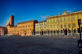 Mantua, piazza sordello