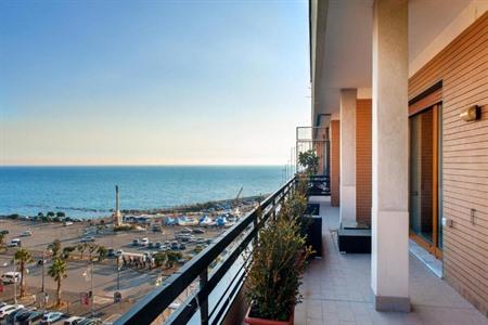 Mareluna Penthouse – Luxury Suites boeken