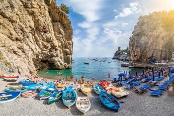 Marina di Praia, kiezelstrand bij Praiano 