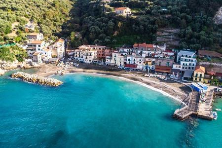 Marina Di Puolo strand In Sorrento