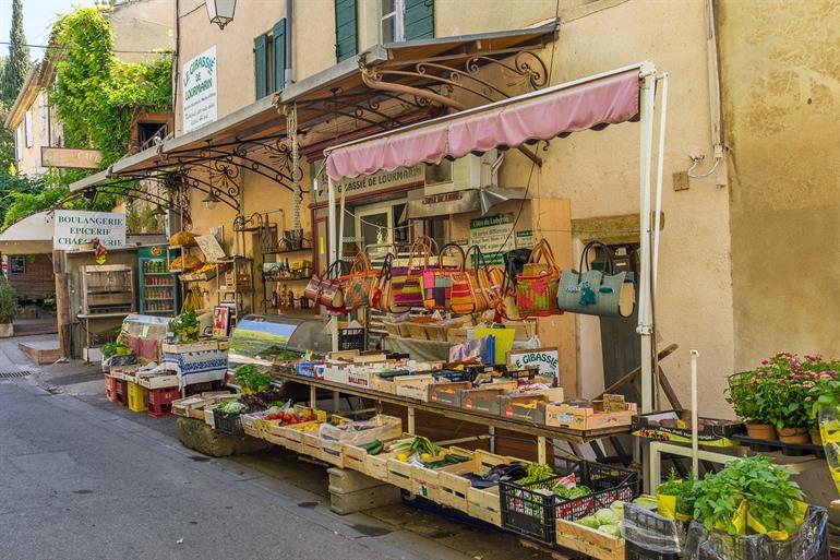 Marktkraampjes in Lourmarin, Luberon
