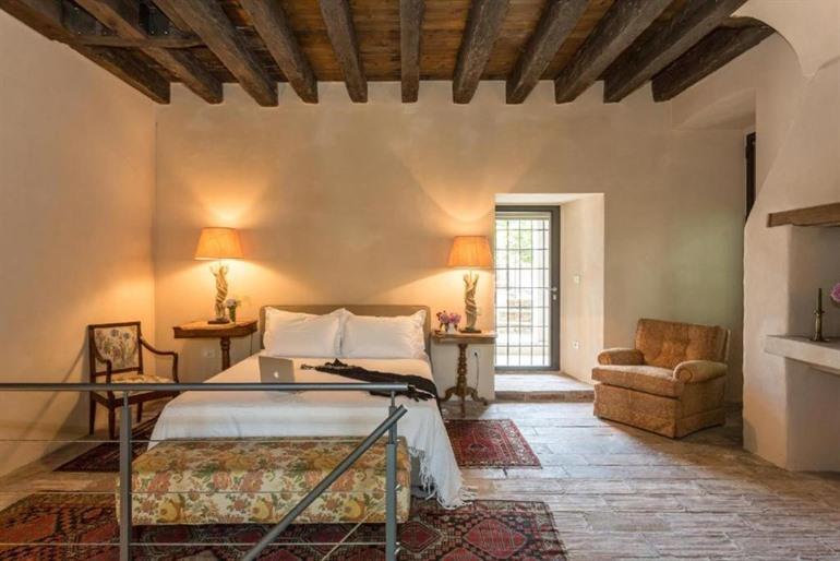 Massimago Wine Tower  boeken