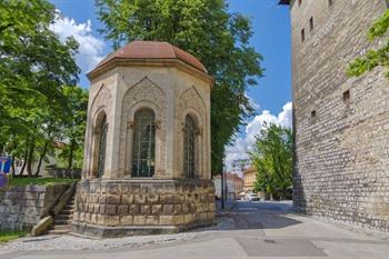 Mausoleum of Turbe van Bihać bezoeken