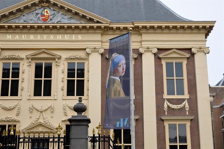 Meisje met de Parel in Het Mauritshuis in Den Haag