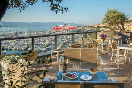 Mercure Ajaccio boeken