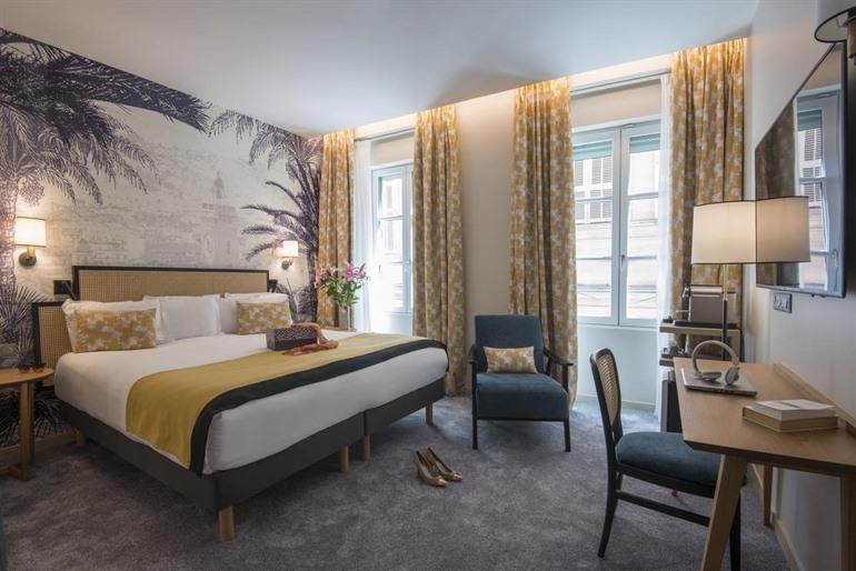 Mercure Nice Marché Aux Fleurs 