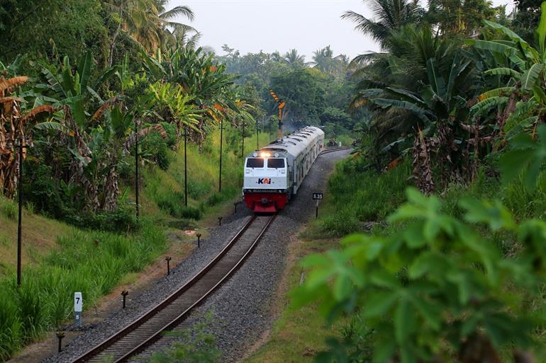 Met de trein naar Banyuwangi, eiland Java