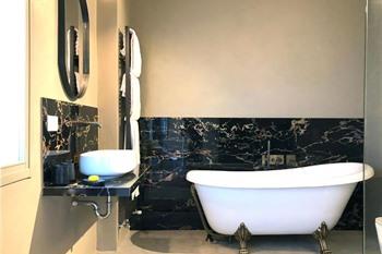 MiaClara Relais boeken