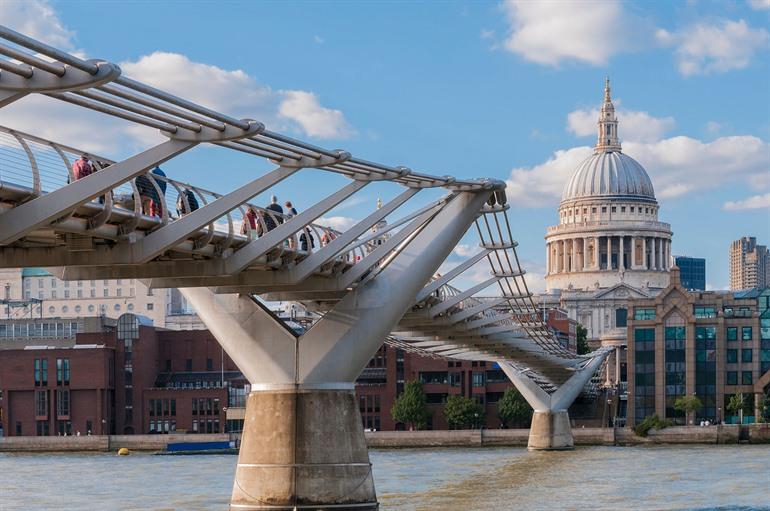 Millennium Bridge Londen