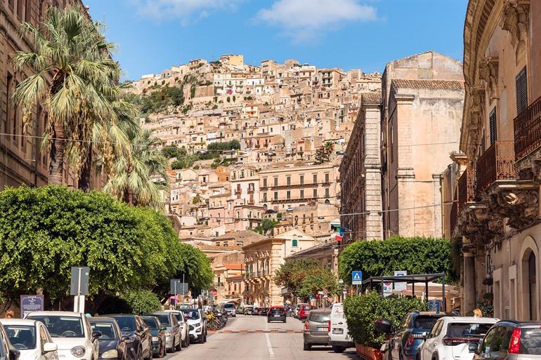Modica Bassa naar Modica Alta