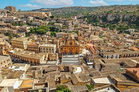 Top 12 bezienswaardigheden in Modica: wat zien in deze barokstad van kerken en chocolade?