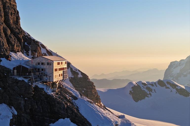 Mönchsjochhütte op Jungfrau