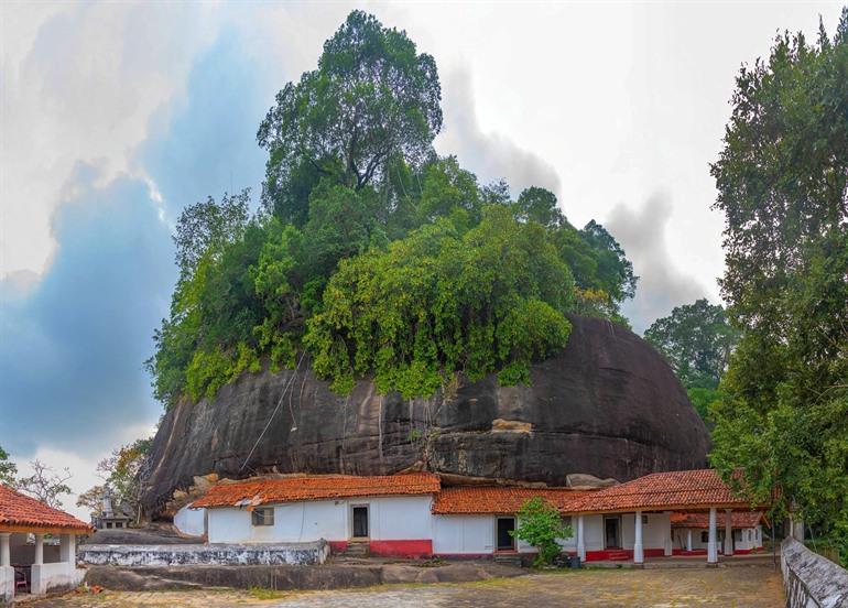 Mulkirigala Raja Maha Viharaya