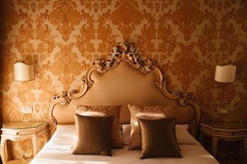 Murano Palace boeken