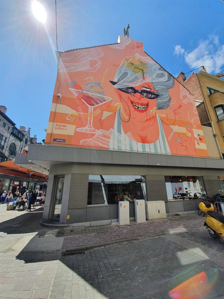 Muurschildering van Marina Capdevila in Oostende