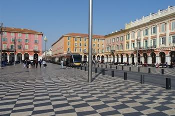 Nice, place messina