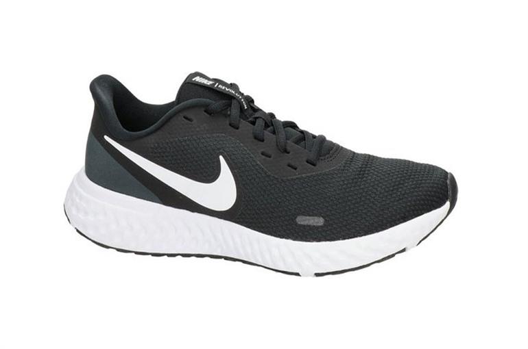 Nike Revolution 5 kopen