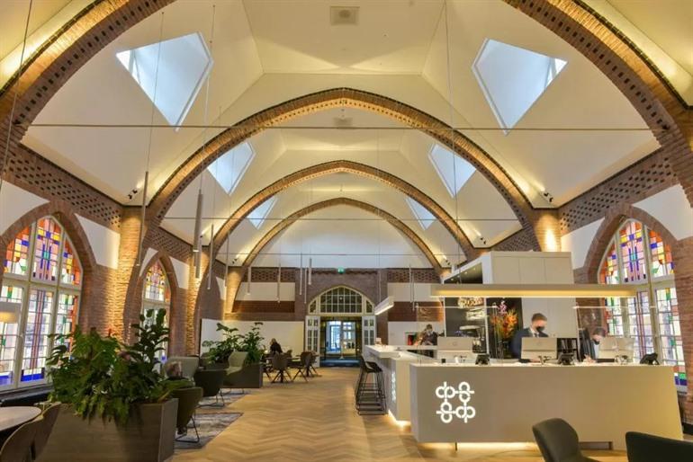 Onderwijshotel De Rooi Pannen Tilburg boeken