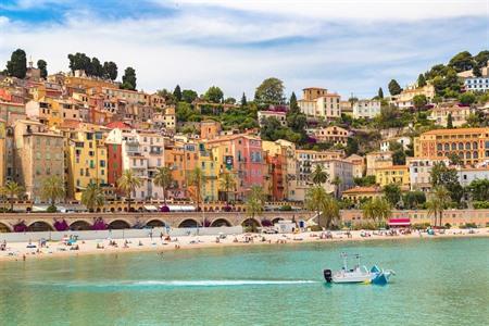 Ontspannen op het strand van Menton