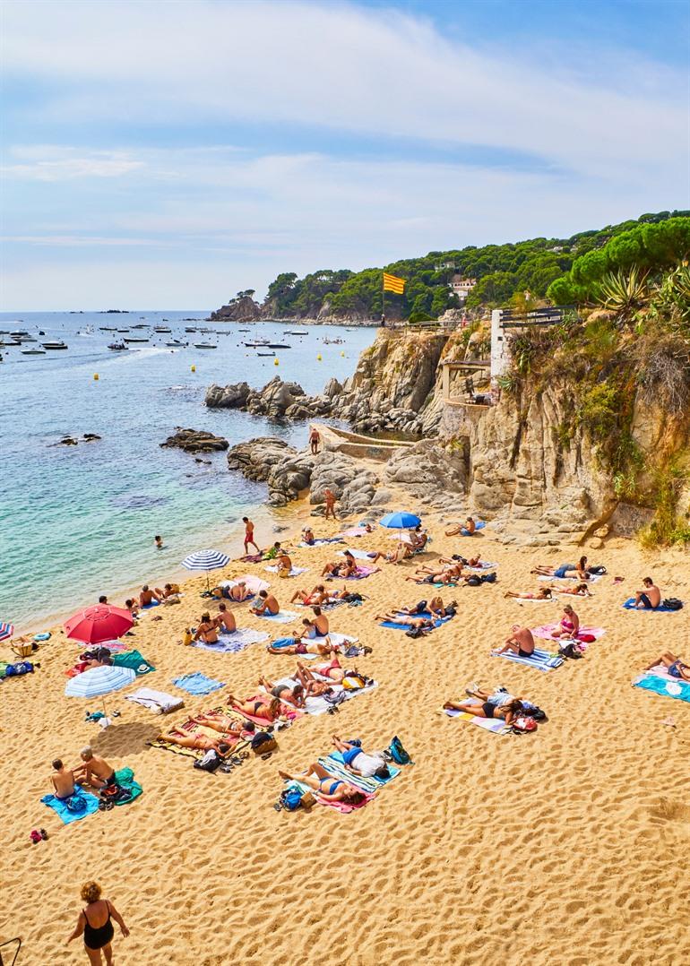 Op het strand in Calella de Palafrugell