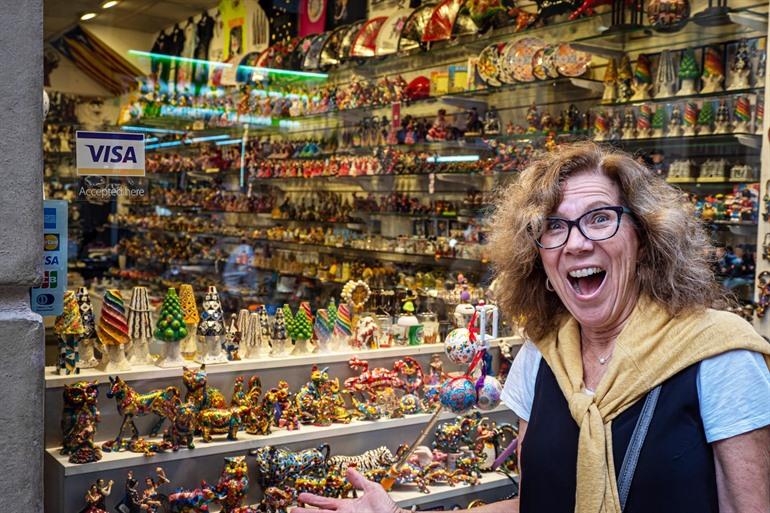 Opgelet met namaak souvenirs op reis