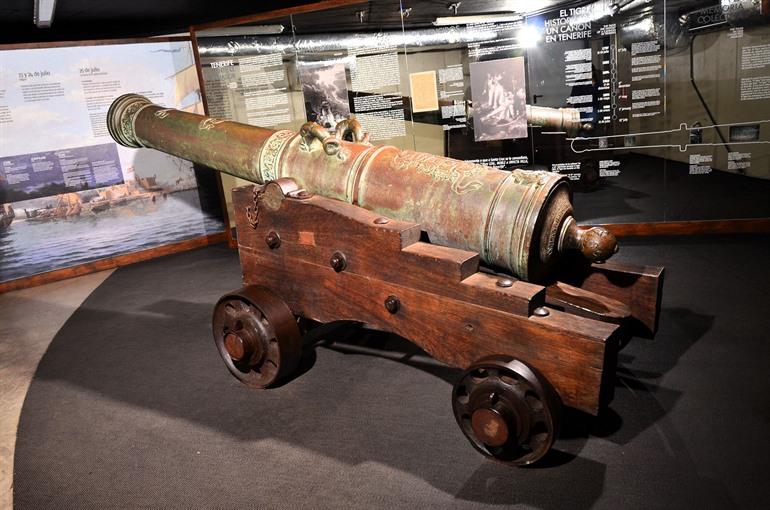 Oud kanon dat de arm van Horatio Nelson in Santa Cruz amputeerde