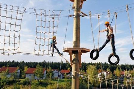 Outdoor klimpark in Vakantiepark Legoland Duitsland