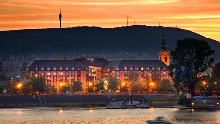 Overnacht in dit wellnesshotel aan de Donau