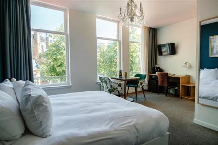 Overnacht in het Ambassador City Centre Hotel