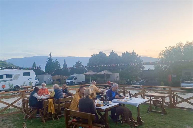Overnacht op Camping Castle Berat