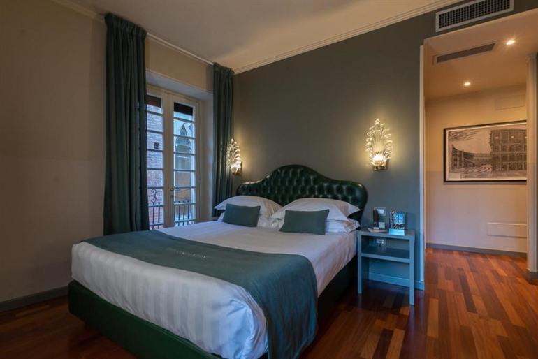 Overnachting boeken bij The Tuscanian Hotel