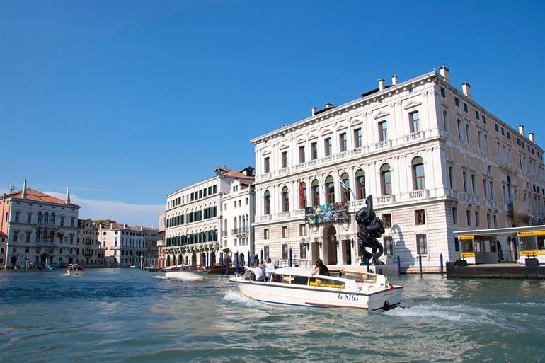 Palazzo Grassi in Venetië bezoeken