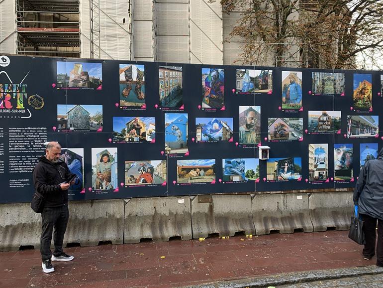 Paneel met overzicht van alle murals in Boulogne-sur-Mer