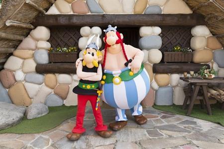 Asterix park bezoeken in Plailly (Parijs): Alle info, tips + Tickets boeken online