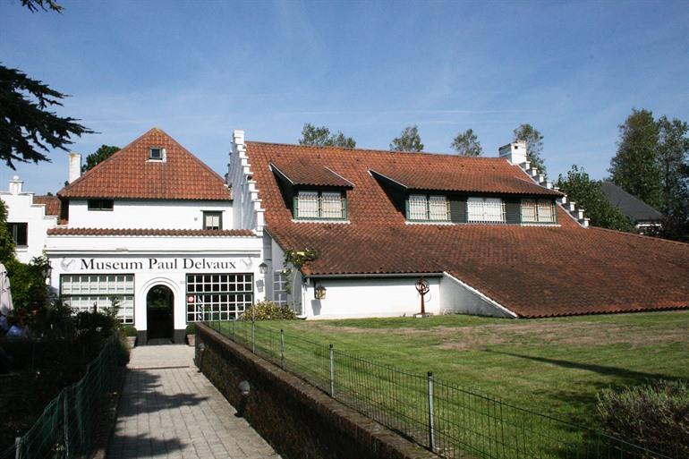 Paul Delvauxmuseum bezoeken in Koksijde