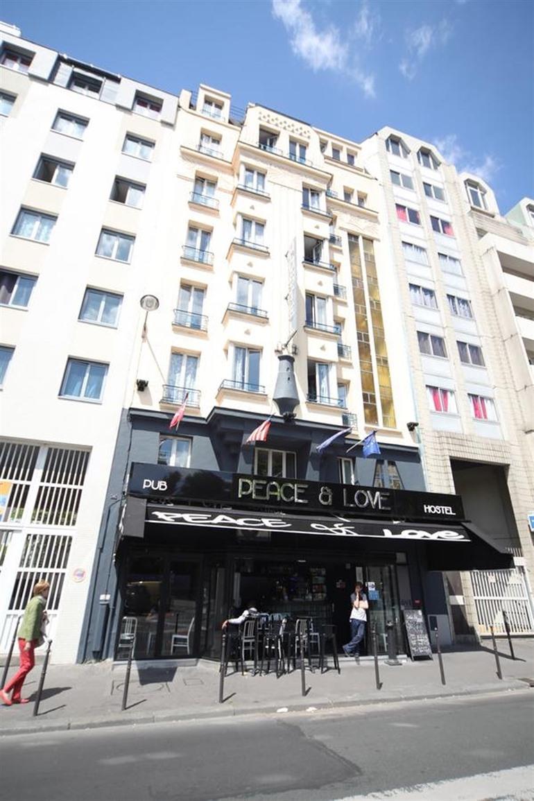 Peace & Love Hostel