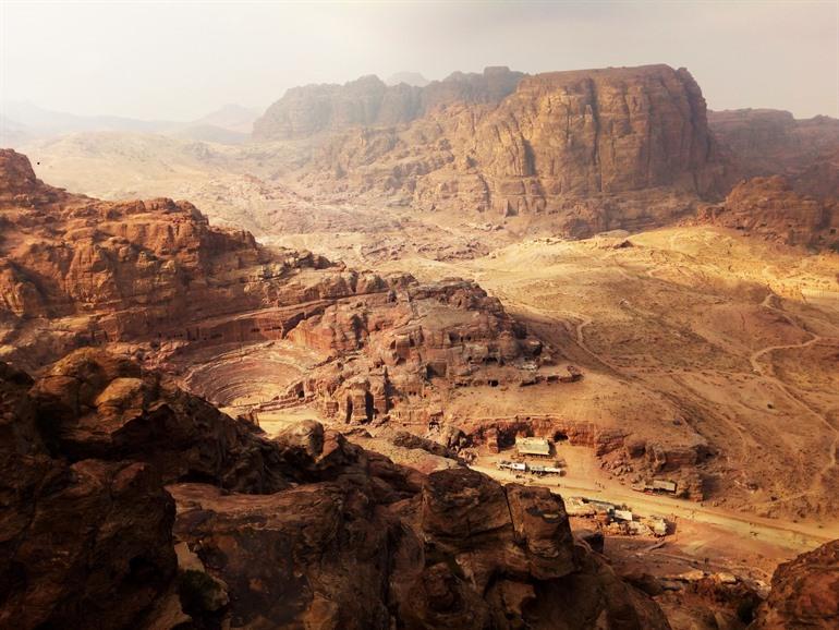 Petra vanop de Al-Khubta Trail, Jordanië