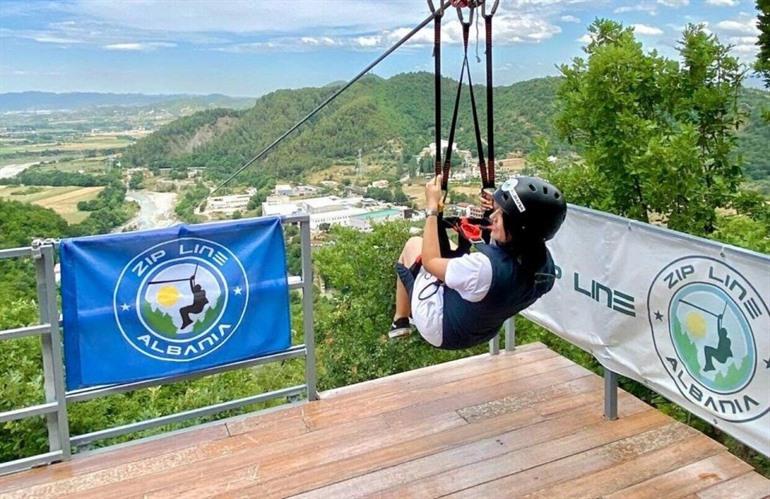 Petrela, langste zipline van de Balkan