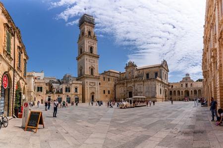 Piazza de Duomo di Lecce met de kathedraal