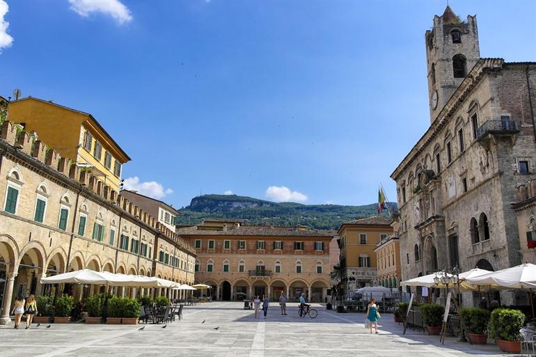 Piazza del Popolo in Ascoli Piceno